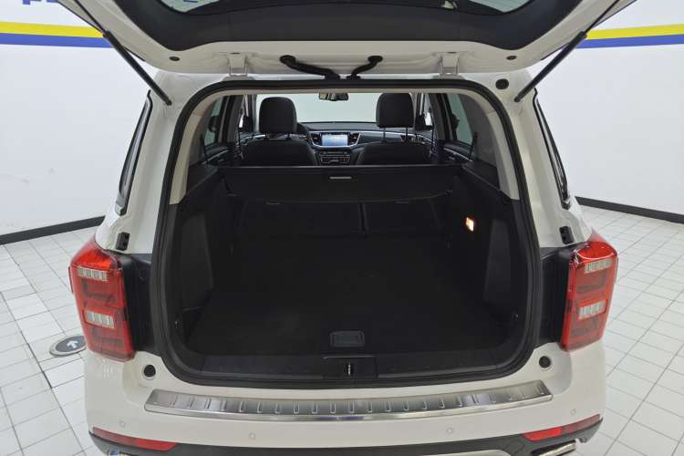 Used GAC Trumpchi GS7 2017 320T Two-Wheel-Drive Luxury Smart Connectivity Model
