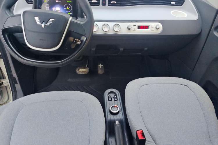 Used Wuling Hongguang MINIEV 2021 Macaron Fashion Edition Lithium-Ion Battery