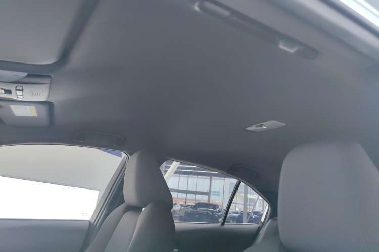 Used Toyota Levin 2019 185T CVT Entry-Level Version China VI Standard