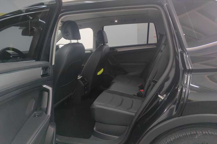 Used Volkswagen Tiguan L 2021 330TSI Automatic Two-Wheel Drive Smart Edition