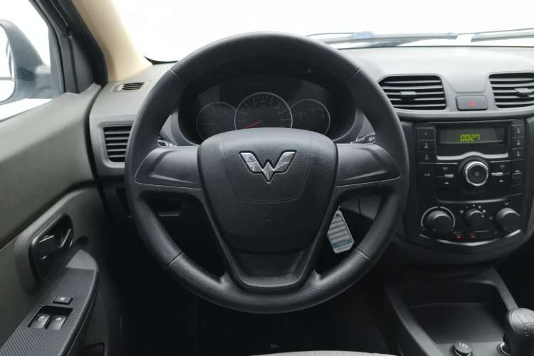 Used Wuling Hongguang 2018 1.2L Classic S Base Model