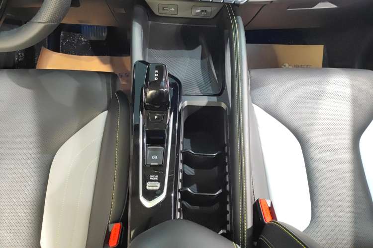 Used Geely Auto Coolray 2023 Bin Yue COOL 1.5TD DCT Champion Edition
