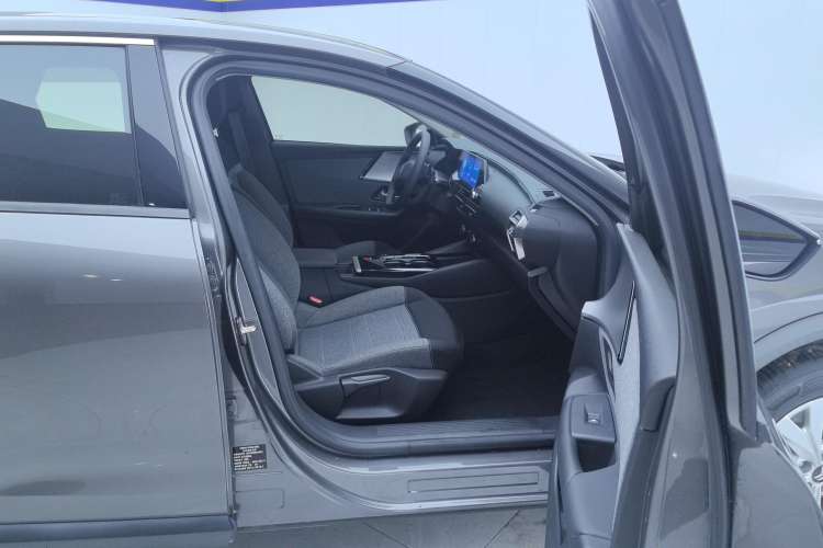 Used Citroen C5 X 2021 1.6T Enjoy the Extraordinary
