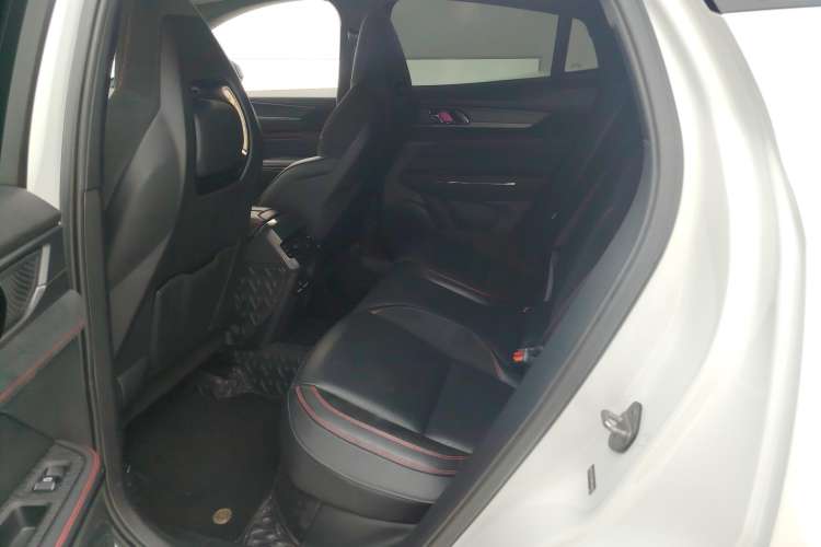 Used Lynk & Co 05 2020 2.0TD Four-Wheel Drive HypeHalo
