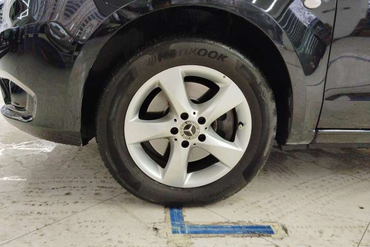 Used Mercedes-Benz Vito 2018 2.0T Elite Version 7 Seats China V Emission Standard