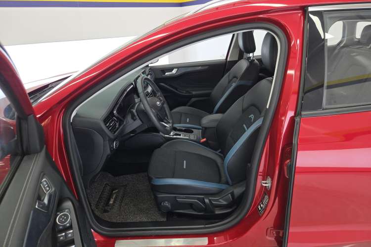 Used Ford Focus 2021 EcoBoost 180 Automatic Hunter Edition
