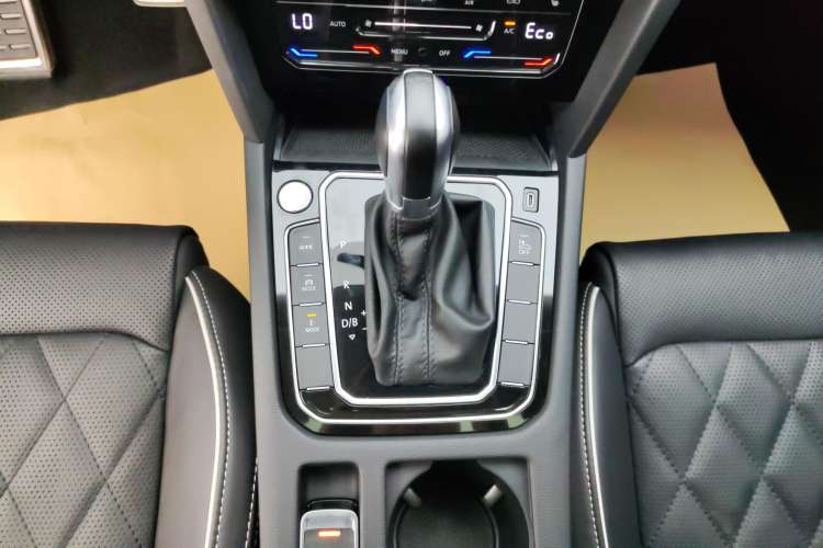 Used Volkswagen Tayron GTE Plug-in Hybrid 2022 1.4T Luxury Edition Gear Lever