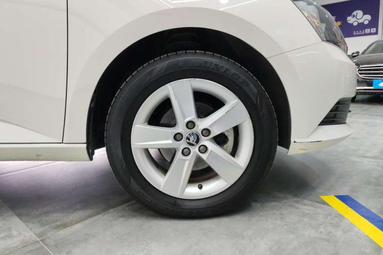 Used Skoda Fabia 2017 1.4L Automatic Car Enjoy Edition