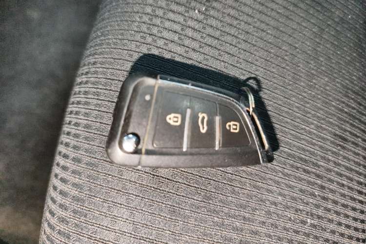 Used Toyota YARiS L Zhi Xuan 2020 X-Trail X 1.5L CVT Leading Edition
