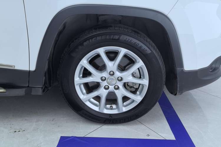 Used Jeep Cherokee 2017 2.0L Superior Edition