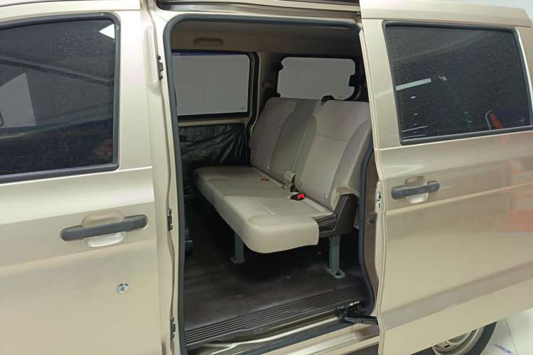 Used Wuling Hongguang V 2022 1.5L Jingqu Edition Electric-Assist LAR