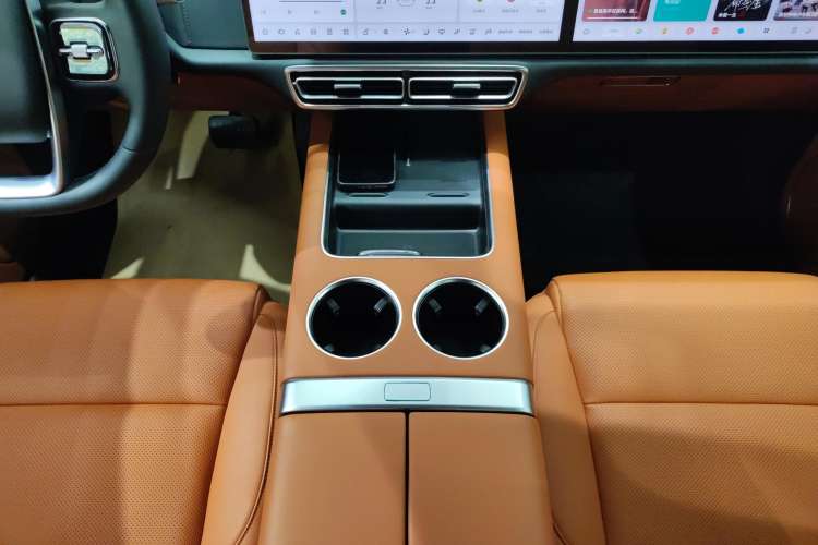Used Li Auto L8 2023 Max model