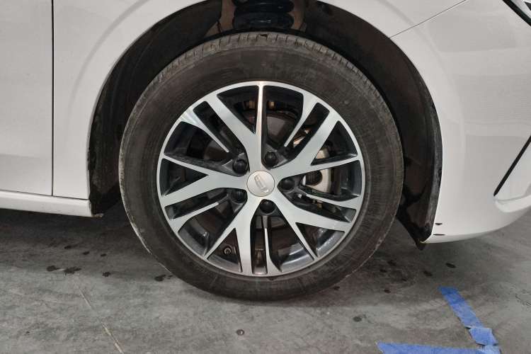 Used Geely Auto Emgrand 2025 4th Generation 1.5L CVT Longteng Edition
