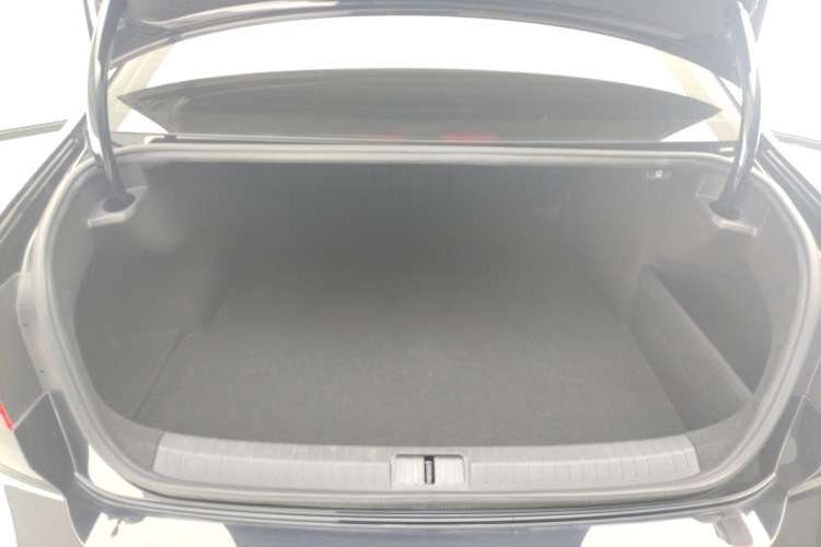 Used Volkswagen Magotan 2023 2 Million Units Limited Edition 330TSI DSG Leading Version