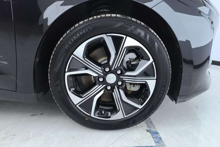 Used Hongqi E-QM5 2023 Base Travel Edition