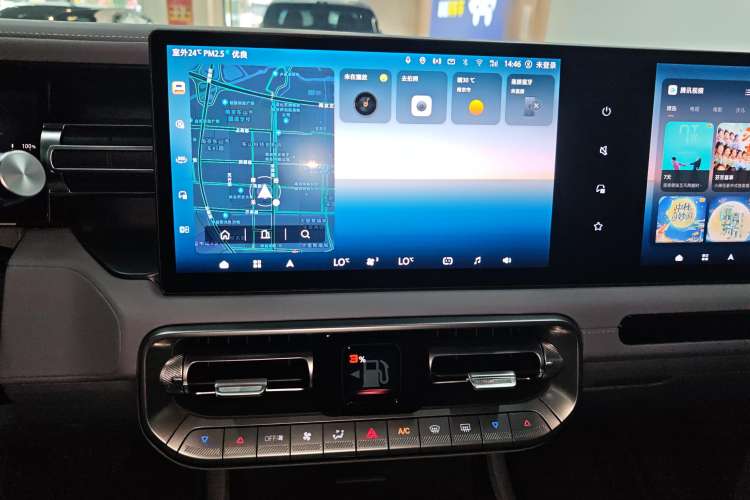 Used BAIC Off-Road BJ40 2024 2.0T All-New Urban Hunter Edition Ultimate Version