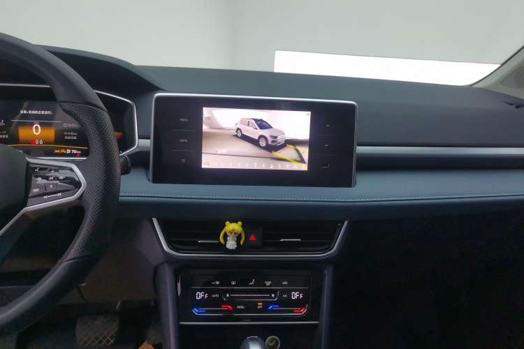 Used Volkswagen Tharu 2023 300TSI Two-Wheel-Drive Moonlight Edition