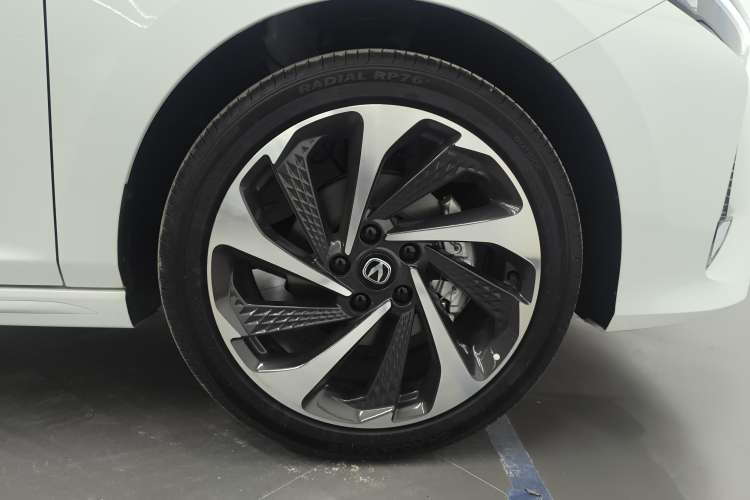 Used CHANGAN Ruicheng PLUS 2023 1.5T DCT Navigation Edition Left Rear Wheel Hub