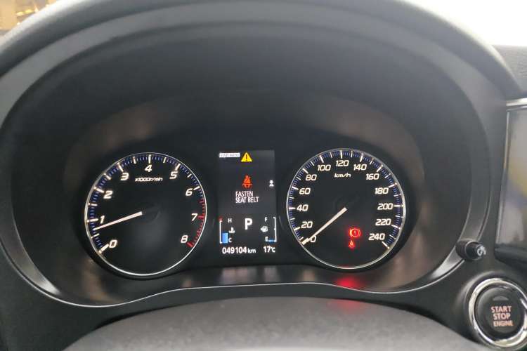Used Mitsubishi Outlander 2019 2.4L 4x4 Zhi Xiang Edition 5 Seats China VI Standard
