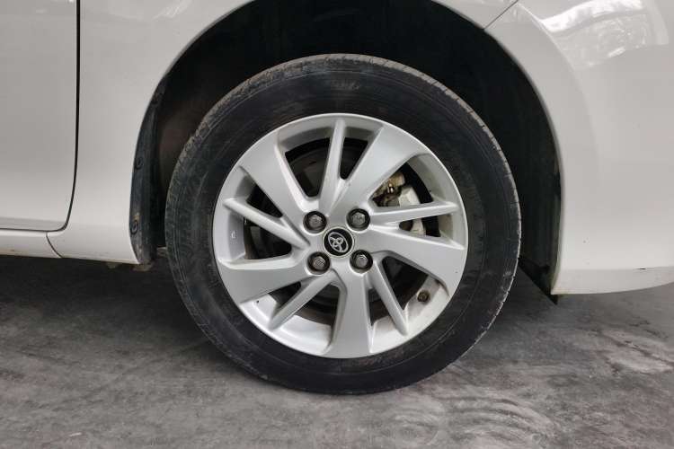 Used Toyota YARiS L Zhi Xiang 2017 1.5E Manual Charm Edition Left Front Wheel Hub