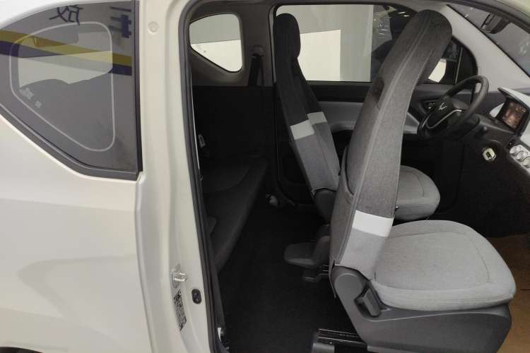 Used Wuling Hongguang MINIEV 2022 Macaron Premium Model – Lithium Iron Phosphate