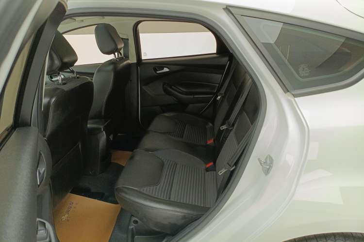 Used Ford Focus 2018 Hatchback Classic 1.6L Automatic Trendy SmartDrive Edition