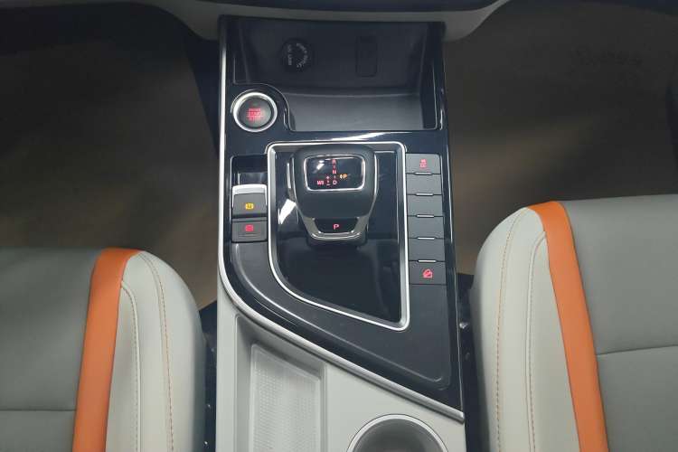 Used FORTHING T5 2023 Mach Edition 1.5T DCT Xunchi Version 7 Seats
