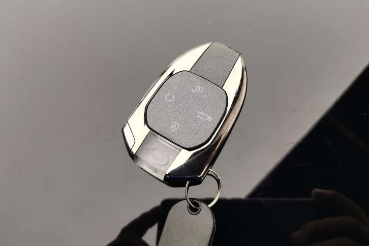 Used GAC Trumpchi GS8 2022 Linghang Series 2.0 TGDI Two-Wheel-Drive Luxury Smart Connectivity Version (7 Seats)