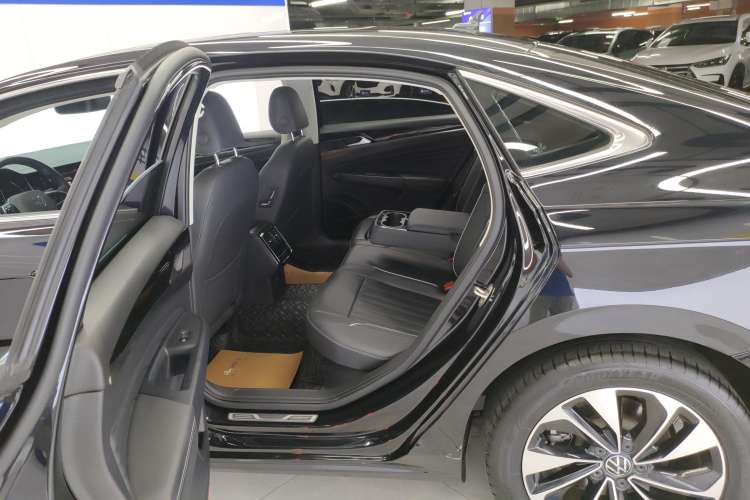 Used Volkswagen Passat 2023 Revised 330TSI Starry Elite Edition