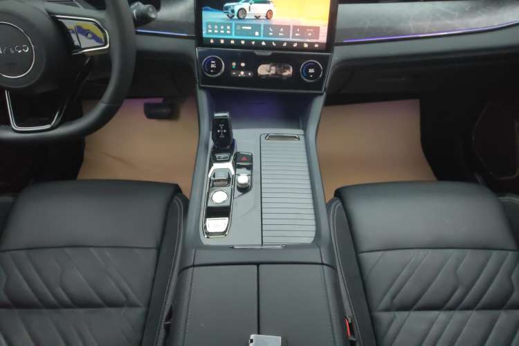 Used Lynk & Co 09 EM-P 2021 2.0T PHEV Halo Six-Seater
