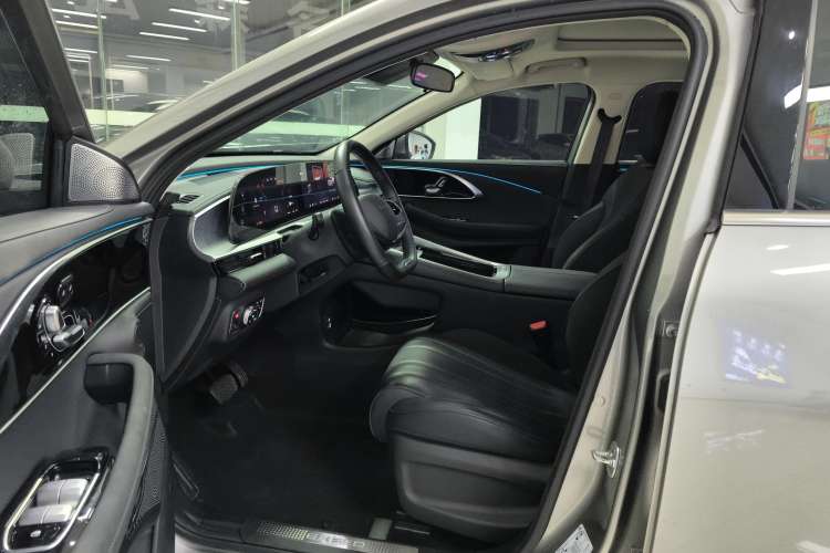 Used EXEED Lingyun 2024 300T Two-Wheel Drive Starlight Edition
