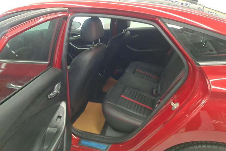 Used Hyundai Lafesta 2019 280TGDi Prestige Edition China VI Standard Right Rear Seat