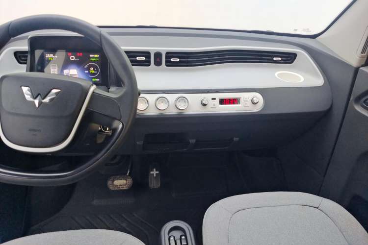 Used Wuling Hongguang MINIEV 2021 Macaron Fashion Edition Lithium-Ion Battery