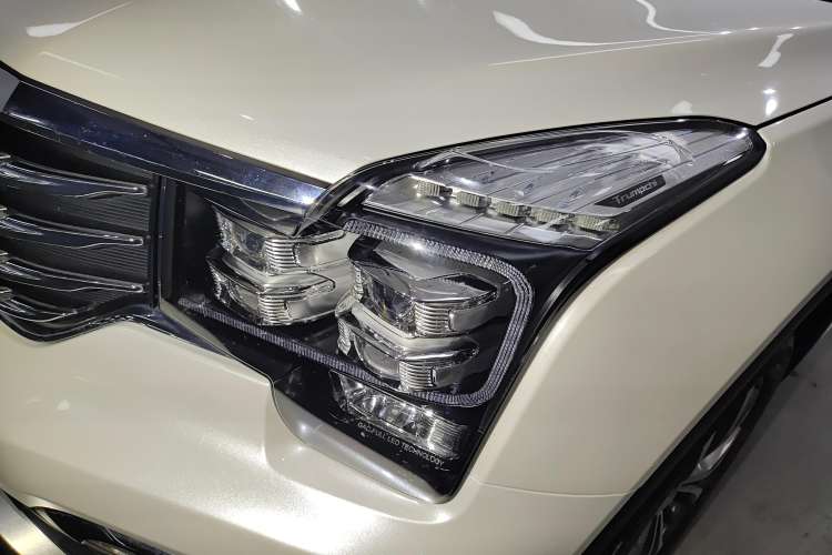 Used GAC Trumpchi GS8 2019 390T Two-Wheel Drive Luxury Smart Connectivity Version (7 Seats) Left Front Headlight