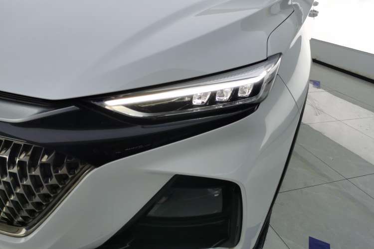 Used CHANGAN X7 PLUS 2024 1.5T Automatic Luxury 7-Seater Left Front Headlight