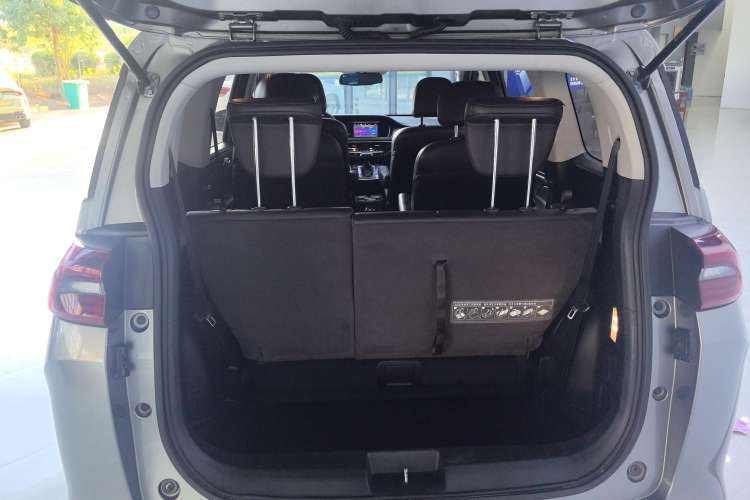 Used GAC Trumpchi M6 2019 270T DCT Luxury Edition (6-seater) China VI
