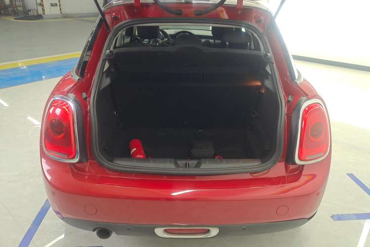 Used MINI MINI 2016 1.5T COOPER Five-Door Edition