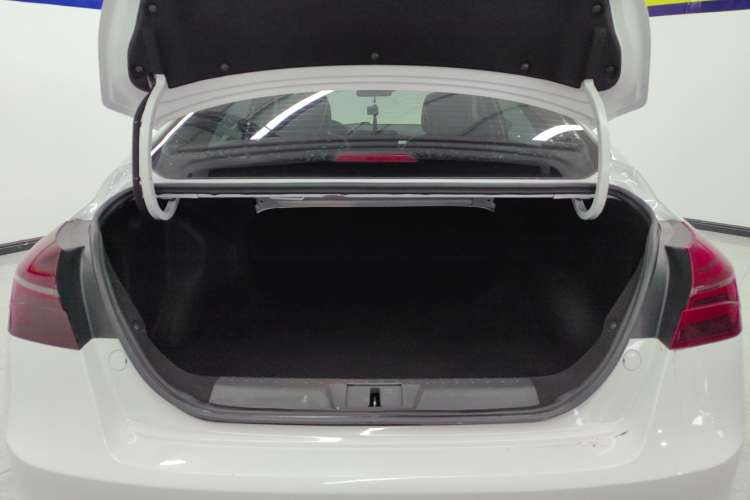 Used Geely Auto Emgrand 2018 1.5L Manual Upward Connect Edition
