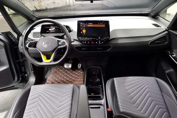 Used Volkswagen ID.3 2024 Outstanding Edition
