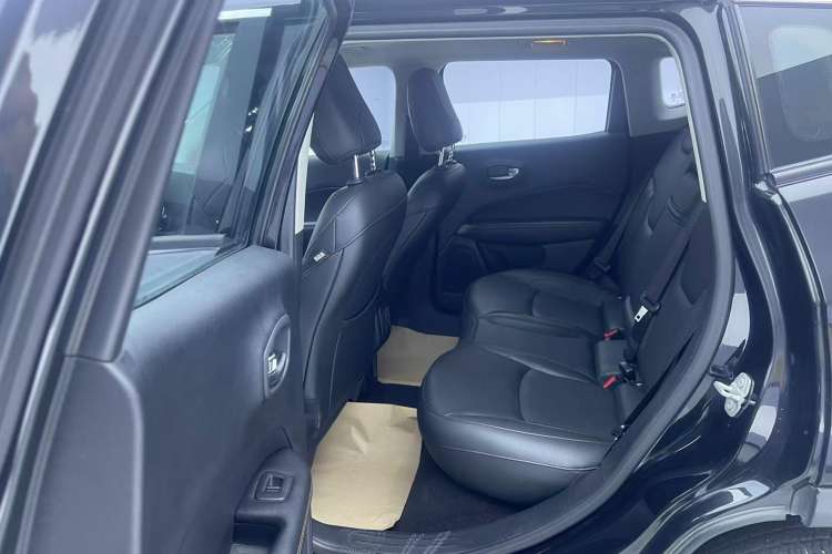 Used Jeep Compass 2019 220T Automatic Family Edition