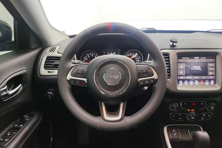 Used Jeep Compass 2020 220T Automatic Leading Edition
