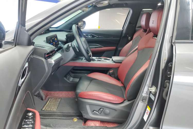 Used Oshan Z6 2023 Blue Whale 1.5T DCT Smart Luxury Model
