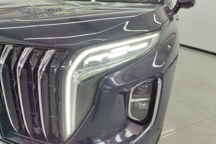 Used Hongqi HS7 2023 2.0T Automatic All-Wheel-Drive Flagship Edition Six Seats