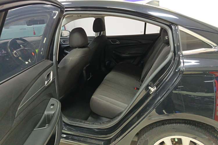 Used Roewe i5 2020 1.5L Automatic 4G Connected Linghao Edition
