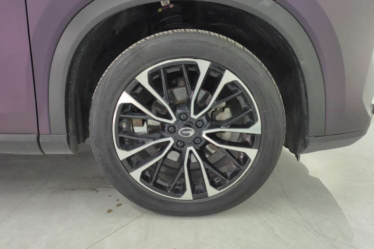 Used GAC Trumpchi GS4 PLUS 2022 390T Automatic Galaxy Edition Left Front Wheel Hub