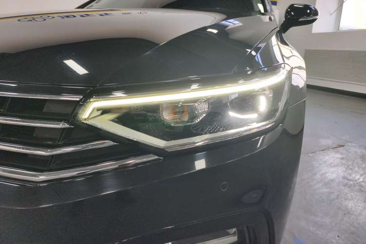 Used Volkswagen Magotan 2020 330TSI DSG Leading Model
