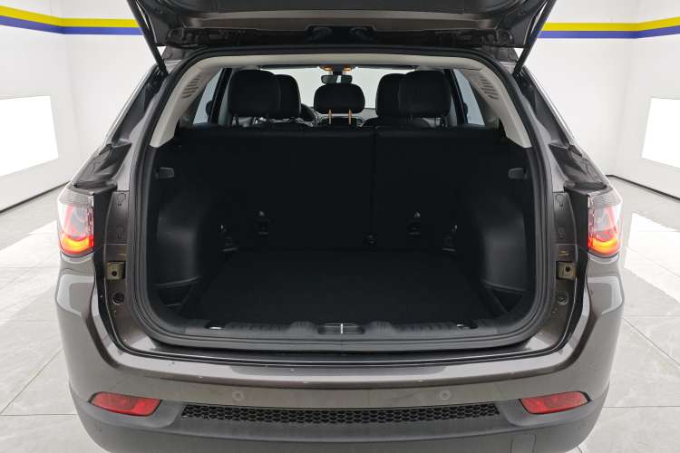 Used Jeep Compass 2019 220T Automatic Family Edition
