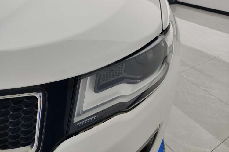 Used Jeep Compass 2019 200T Automatic Family Edition - Connected Large Screen Version