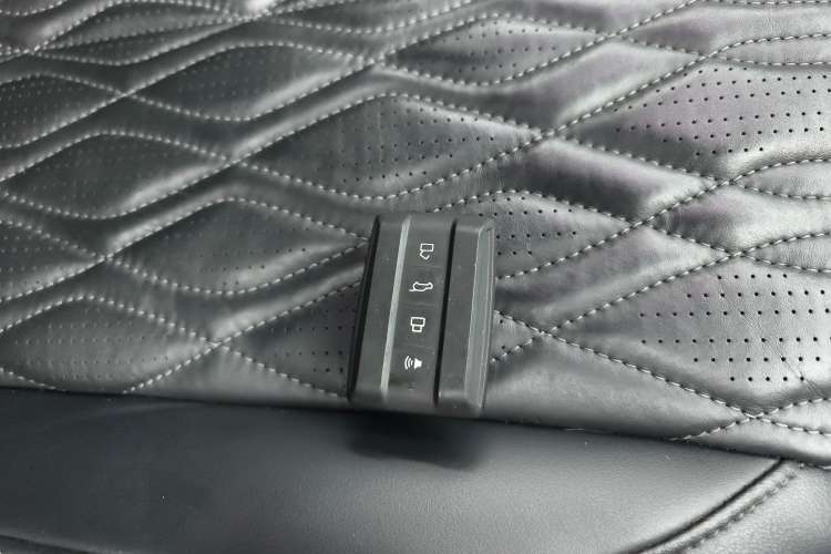 Used Tank 500 2022 3.0T Black Warrior Limited Edition 5 Seats
