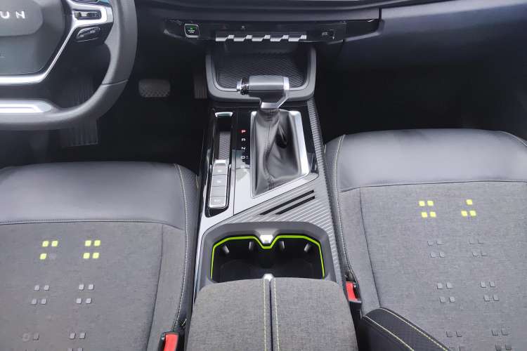 Used Baojun RM-5 2019 1.5T CVT Elite Version with 24-Hour Online Service 7 Seats
